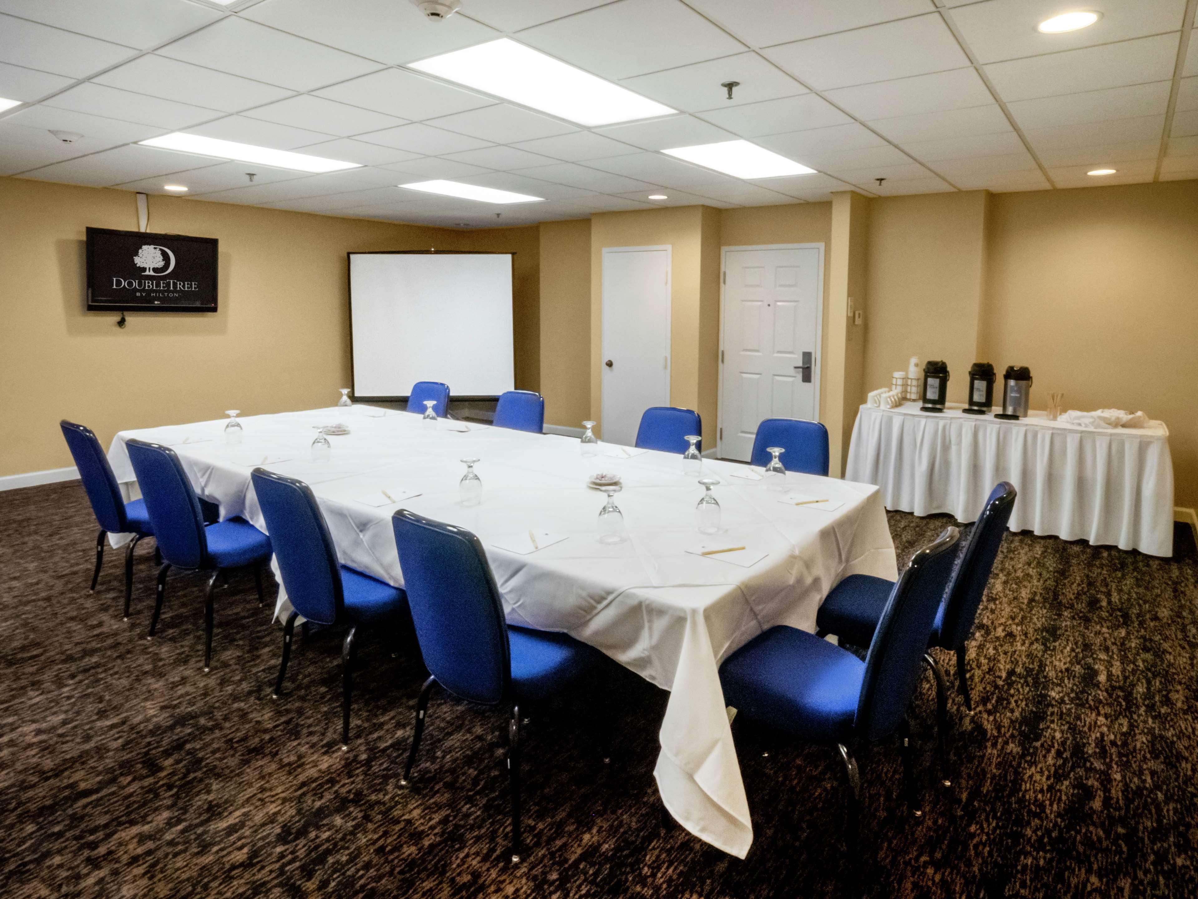 Doubletree By Hilton Buffalo-Amherst Εξωτερικό φωτογραφία